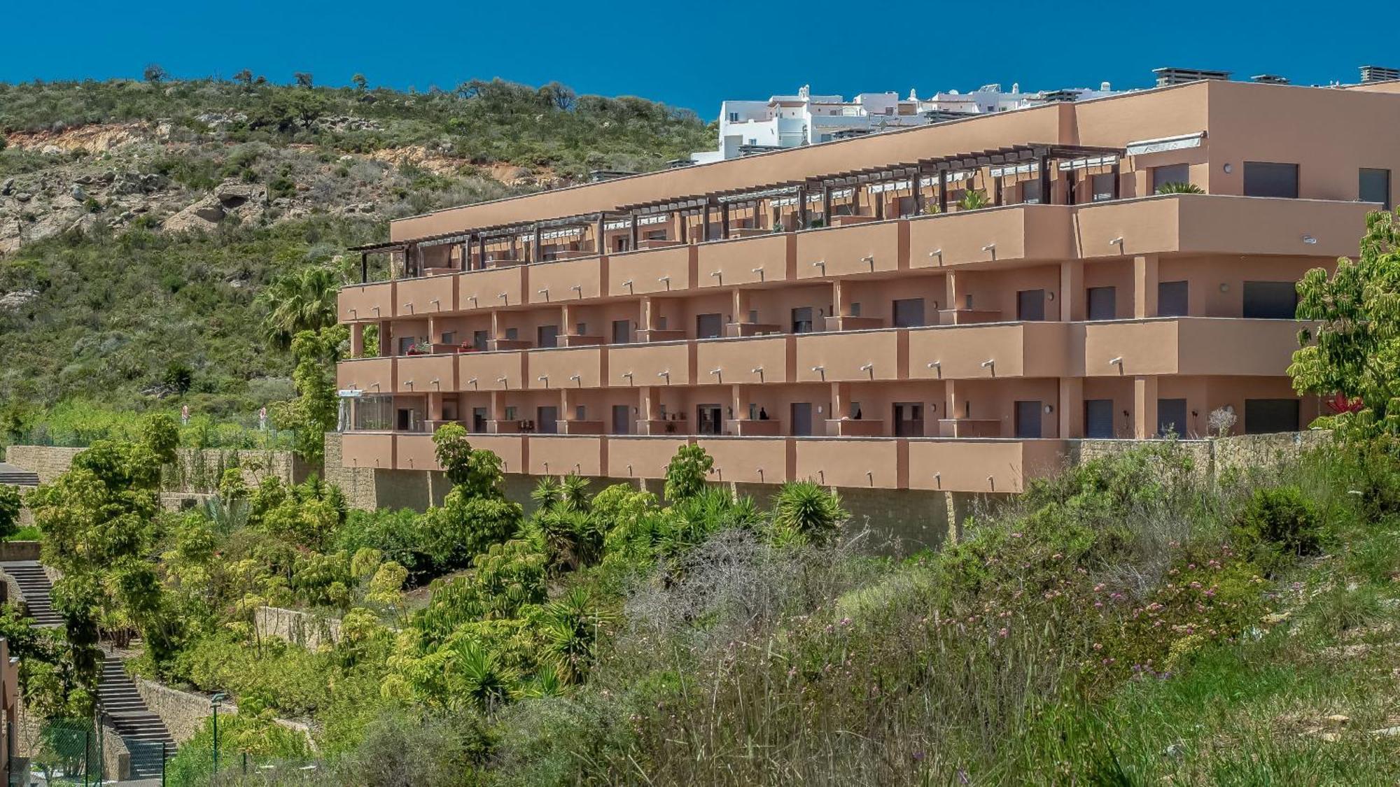 2055-Superb 2Bedrooms Apt, Gibraltar And Sea View Манилва Екстериор снимка