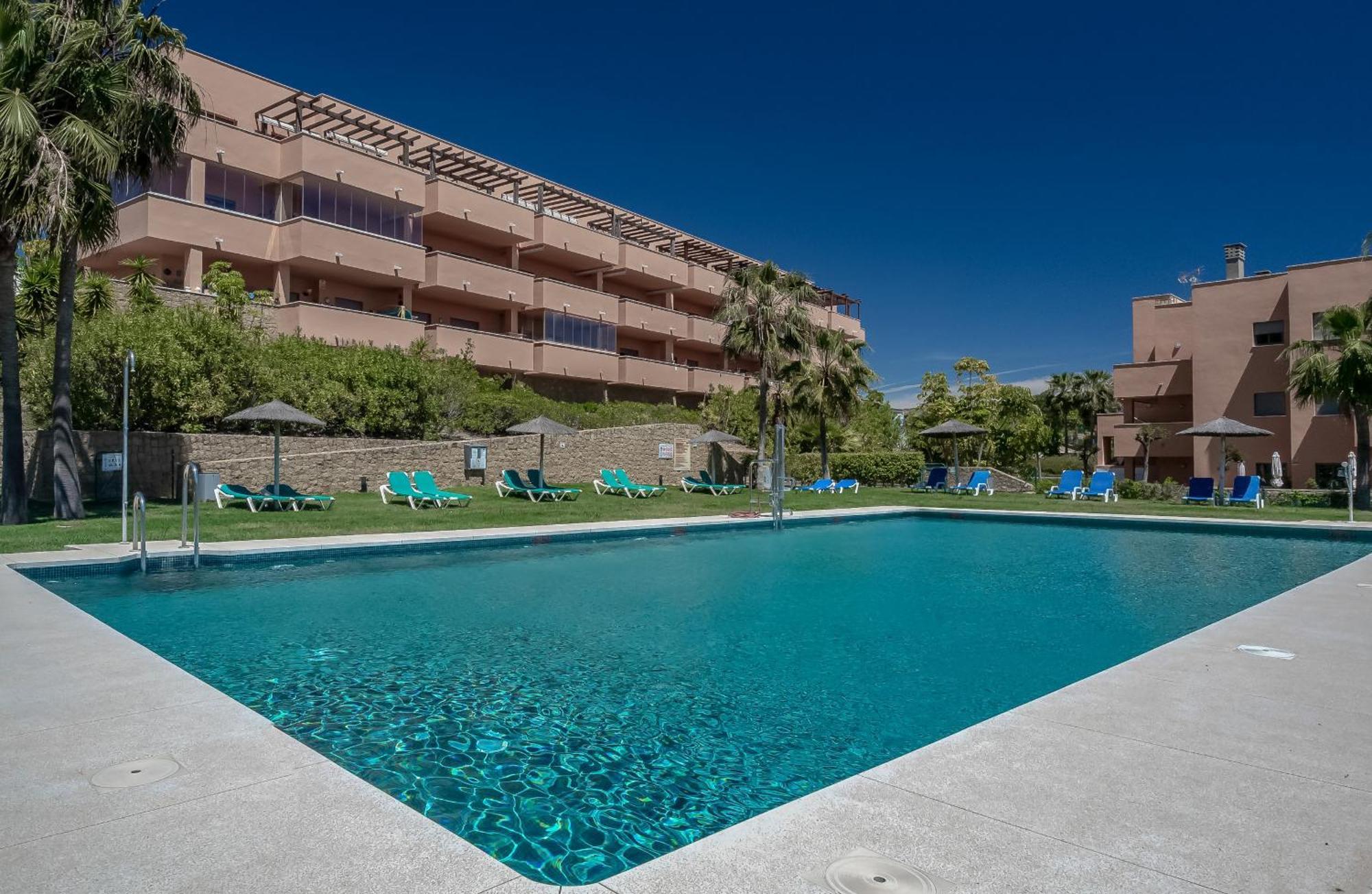 2055-Superb 2Bedrooms Apt, Gibraltar And Sea View Манилва Екстериор снимка